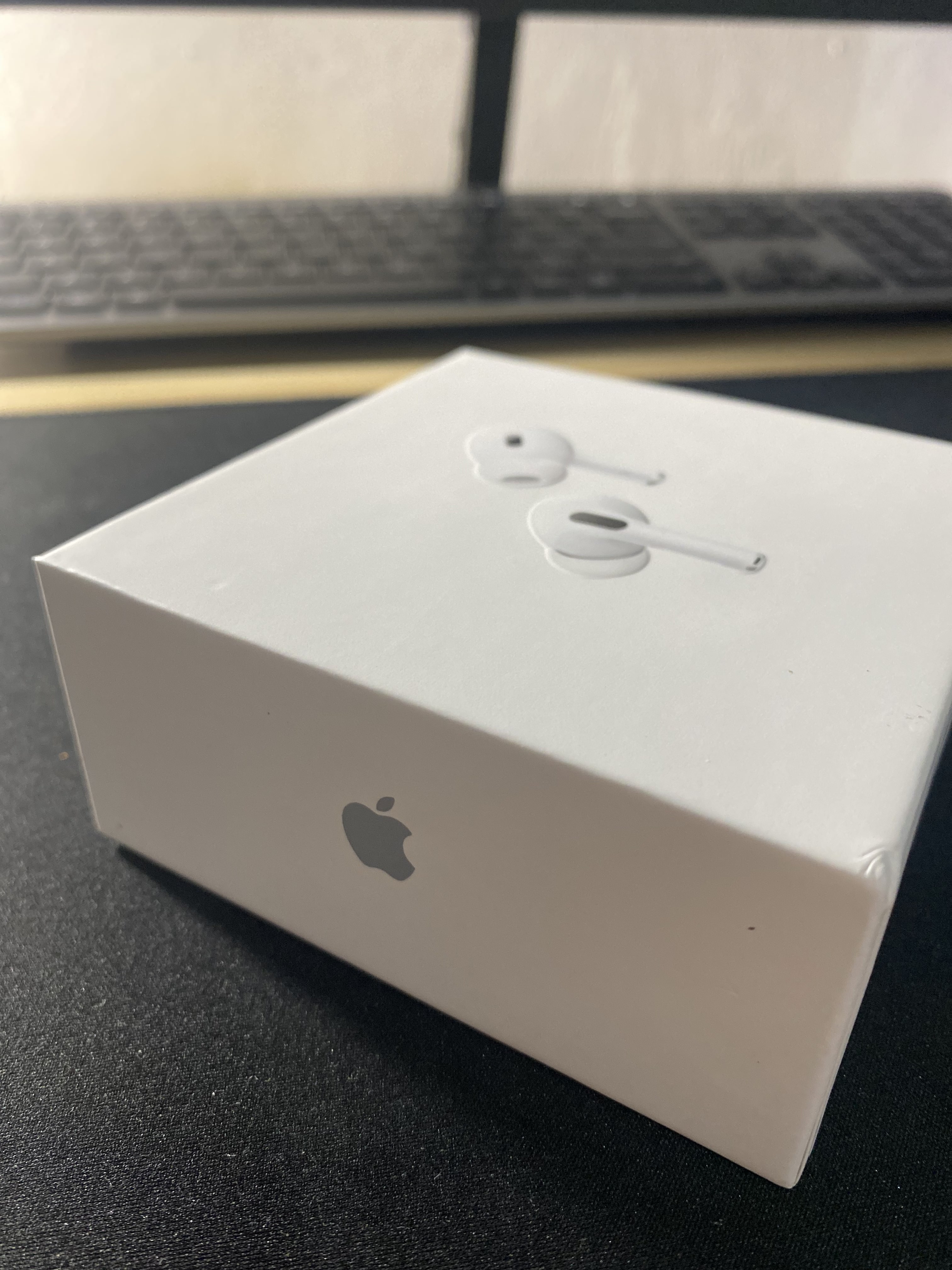 Apple Logo Box